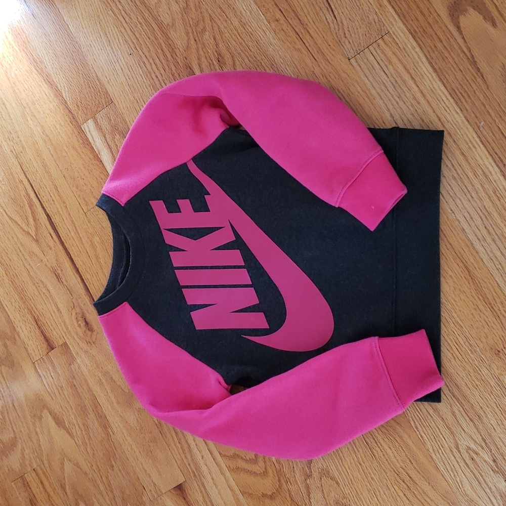Girl's sweatshirt